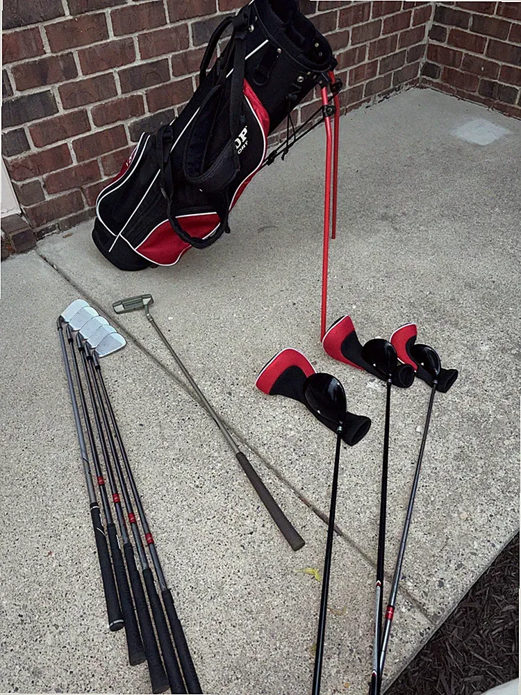 Right Handed Starter Golf Club Set: Pw-Driver + Bag - Great Condition
