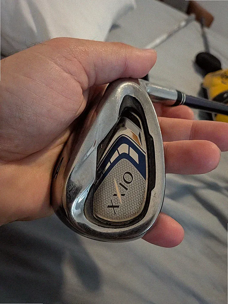 Right XXIO 9 approach wedge. graphite regular