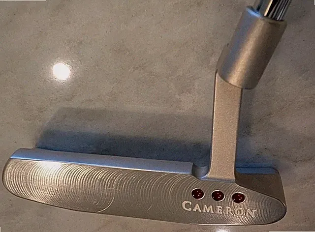 Scotty Cameron 2001-02 New Pro Platinum Newport 2 Plastic On Grip Tiger Woods