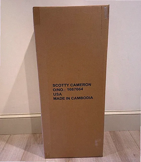 Scotty Cameron 2026 Masters Drop Exotic Electric Pink Vessel Player V Stand Bag