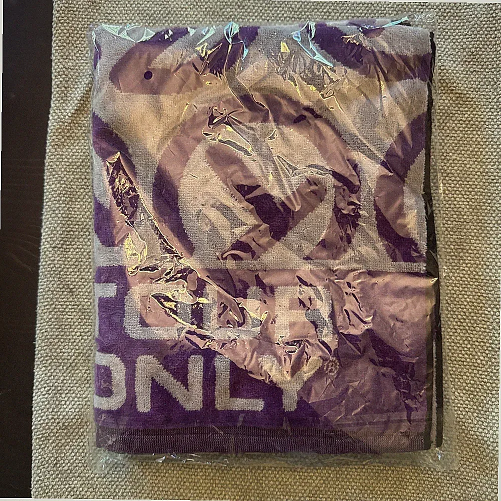Scotty Cameron Dancing Circle T Golf Towel - Purple/Gray 2025 Mardi Gras - New!