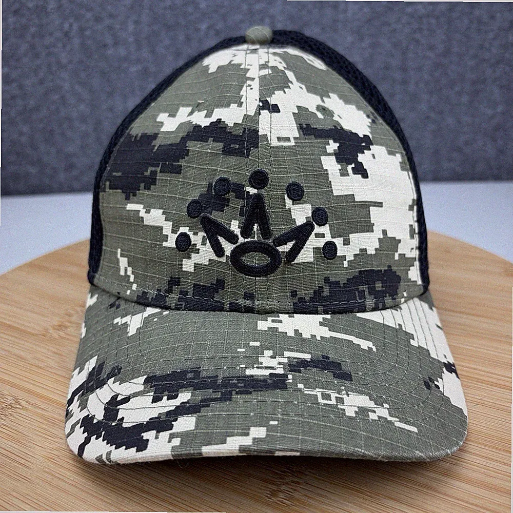 Scotty Cameron Golf Trucker Hat Cap Size L/XL Digital Camo Mesh Back Crown Logo