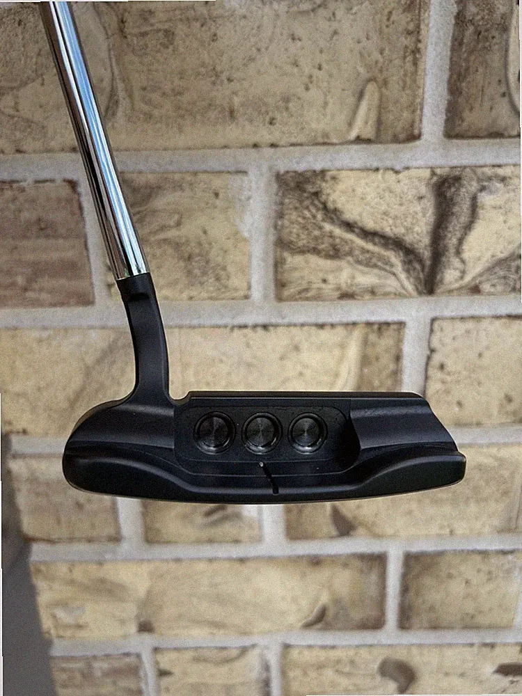 Scotty Cameron Select Newport 1.5 Putter; 34 Inches; Excellent Condition