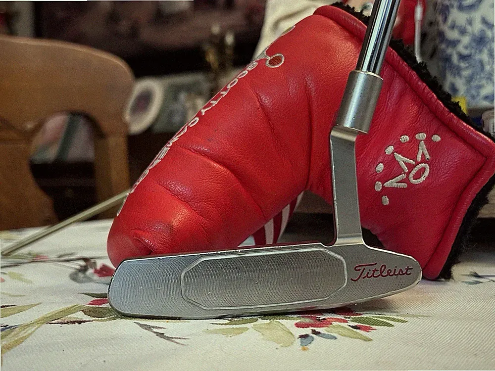 Scotty Cameron Studio Style Neweport 2 GSS Insert 34" 340G RH