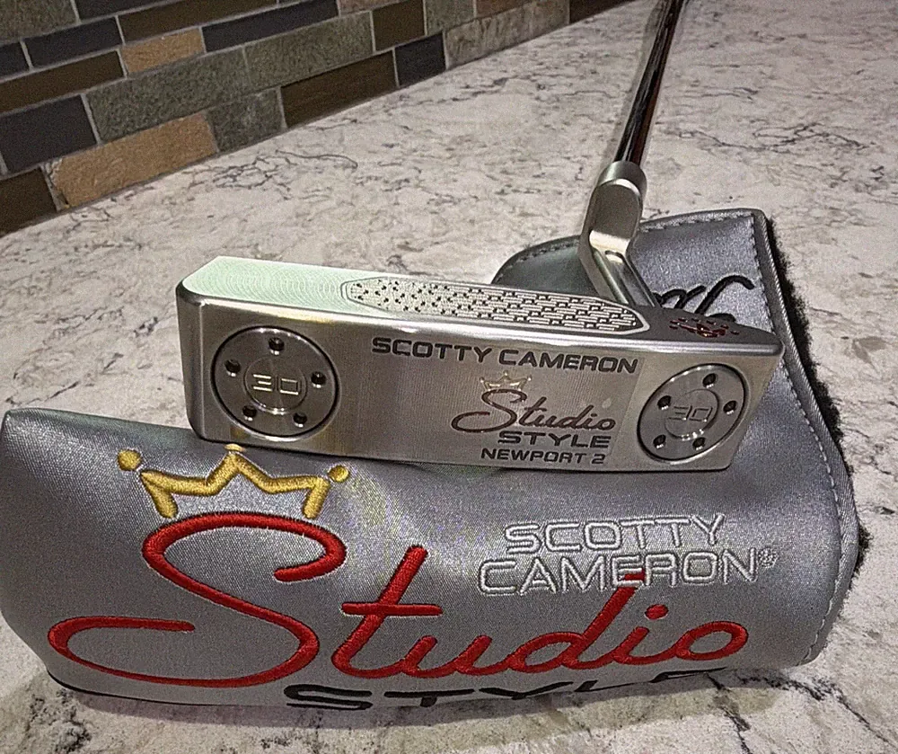 Scotty Cameron Studio Style Newport 2 Putter 34in RH w/ Headcover