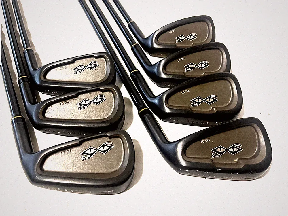 Snake Eyes FC-01 Iron Set 4-P Graphite