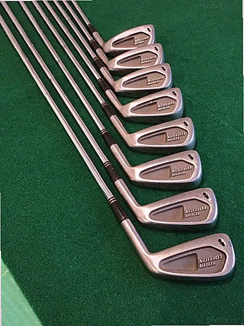 Spalding Registered Tour Edition Bird On Ball 3-PW Iron Set Dynamic Gold R300