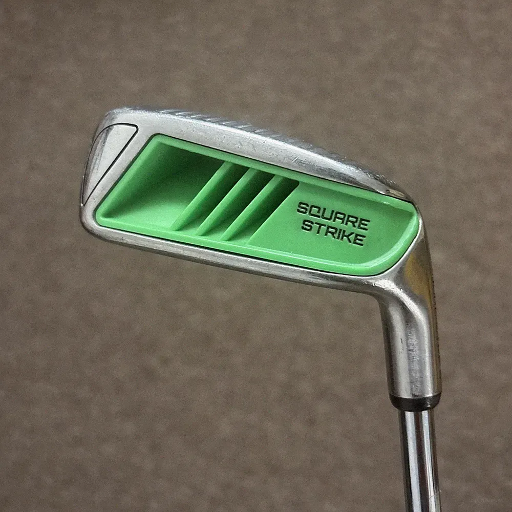 Square Strike 45° Chipper Wedge RH Steel Shaft Green Square Strike Original Grip