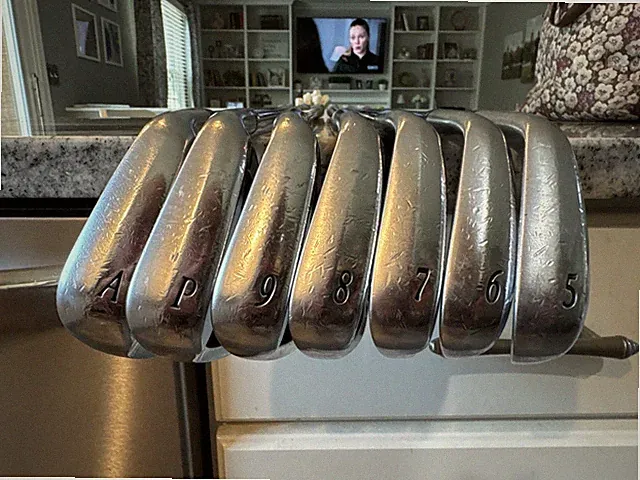 Srixon 585 Irons. 5 Thru Gap Wedge. +1 Inch. Nippon Modus NS PRO 105 Stiff Flex