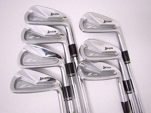 Srixon Z745 Iron Set 7pcs 4-Pw Stiff Flex Dynamic Gold D.S.T S200 RH