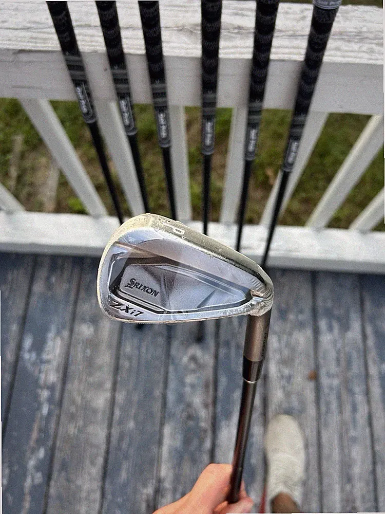Srixon ZXi7 Black Chrome Irons 4-PW TT DG S400. Specs are RH Std Length/Lie