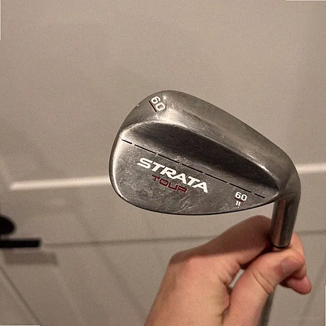 Strata Tour 60* Wedge RH S Flex Shaft