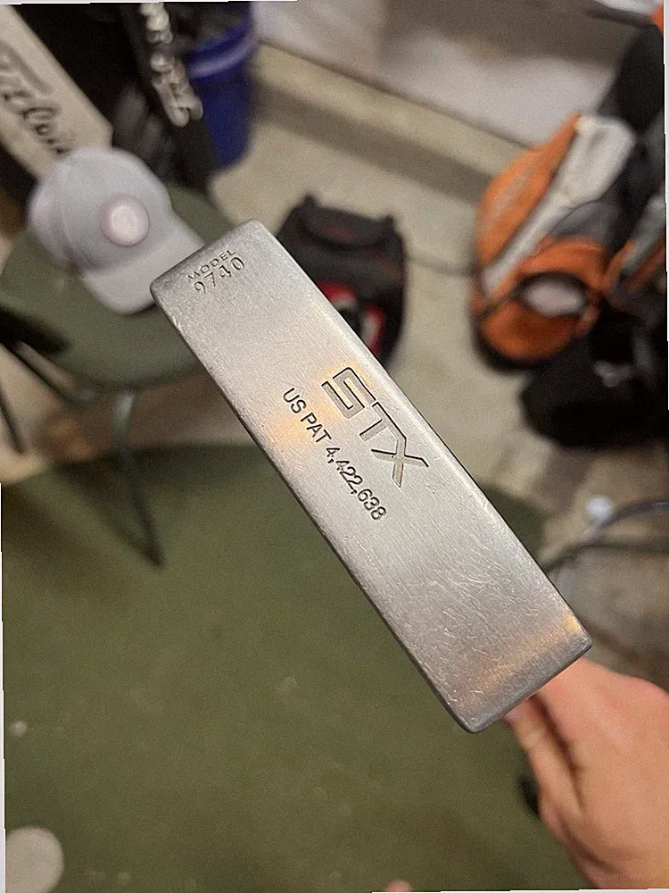 Right Handed Putters
