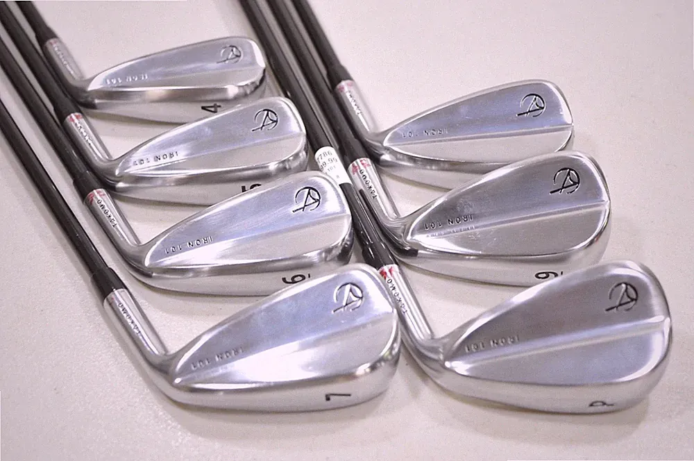 Takomo Iron 101 4-PW Iron Set Senior Flex Right Atmos Red 6R2 Graphite #227786