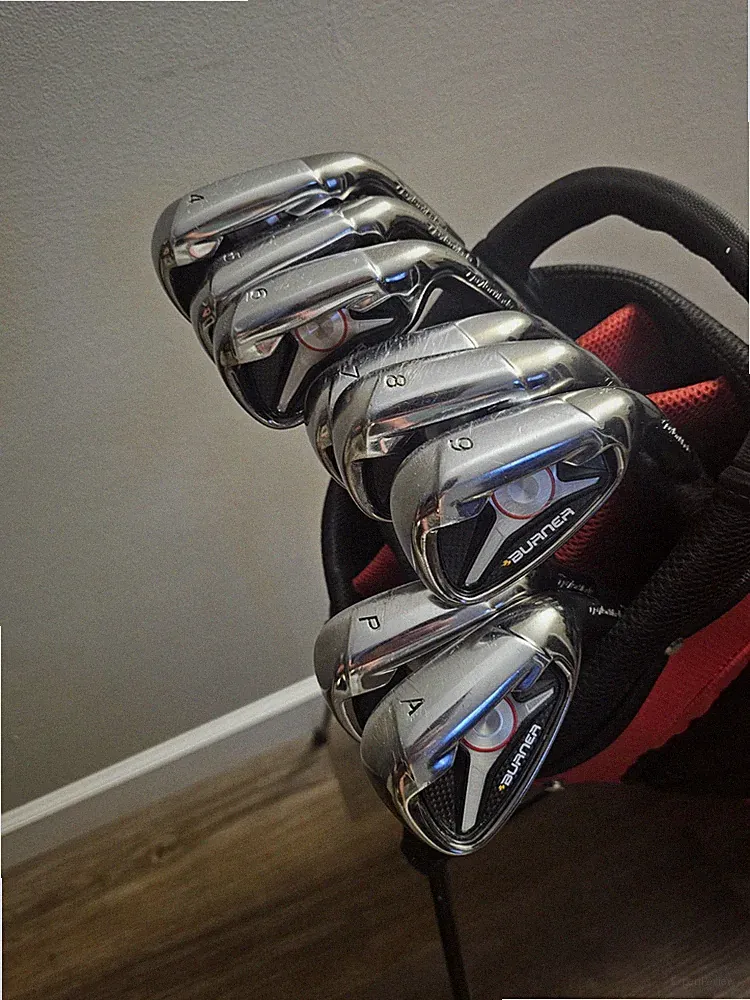TaylorMade Burner 2009 4-AW Iron Set Stiff Flex Steel Shafts New Lamkin Grips