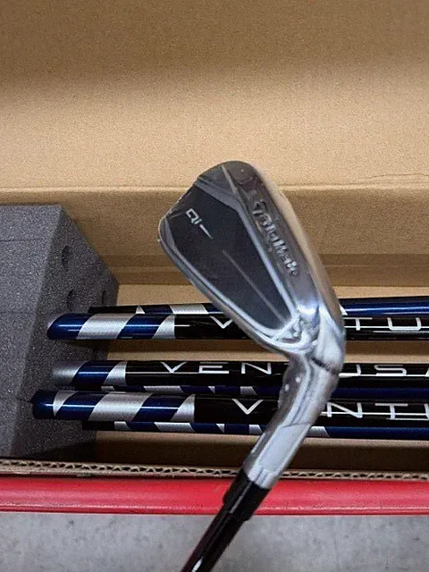 TaylorMade Qi Irons 7 pc Set RH 5-PW AW VENTUS TR Graphite Regular Brand New