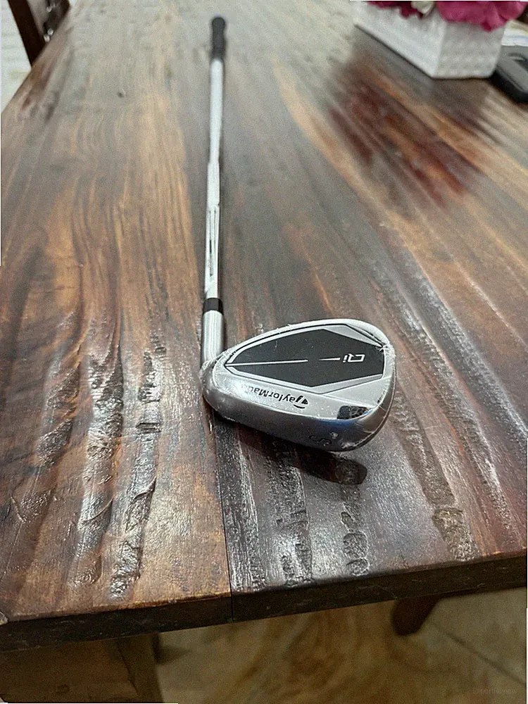 Taylormade Qi Sand Wedge