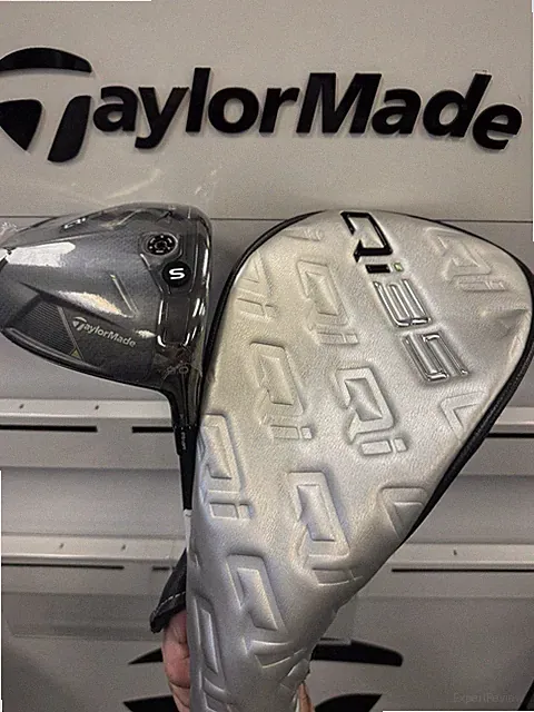 TAYLORMADE Qi35 DRIVER 9.0° RH VENTUS BLUE 5 STIFF w/ HEADCOVER