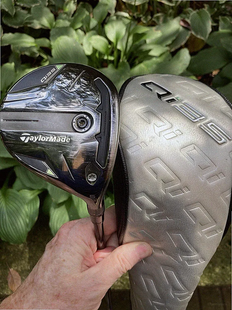 Taylormade Qi35 Fairway 18° 5 Wood Fujikura Ventus Blue 6 Stiff + Cover 43"