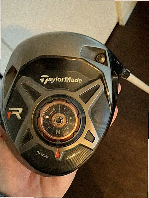 TaylorMade R1 Black Driver- Adjustable Loft - Aldila Rogue 110 MSI Shaft RH