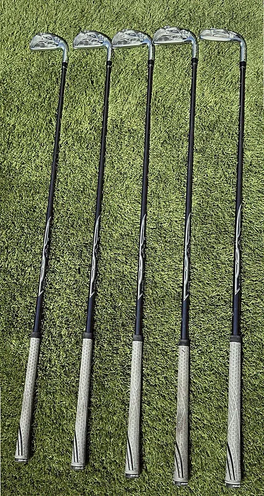 TaylorMade r7 CGB Max Iron Set