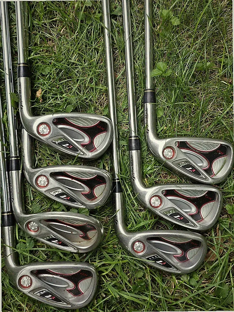 TaylorMade r7 XD Irons 5-PW, SW Steel Uniflex Golf Clubs Iron Set - RH