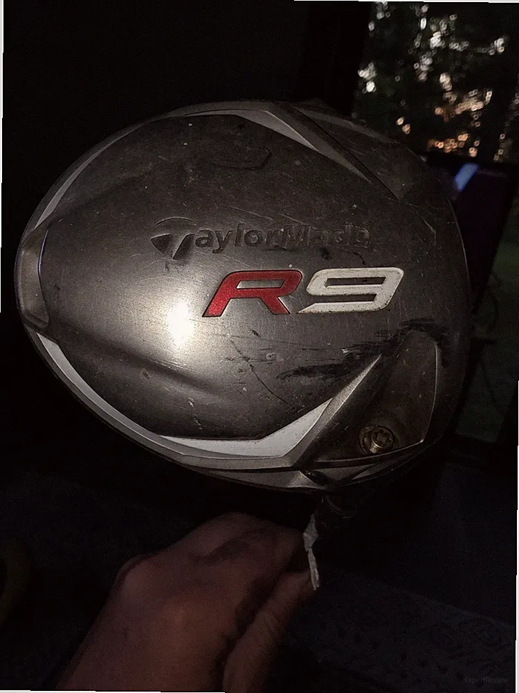 TaylorMade R9 10.5° Driver Regular Flex Fujikura Motore 65 Shaft Golf Club RH