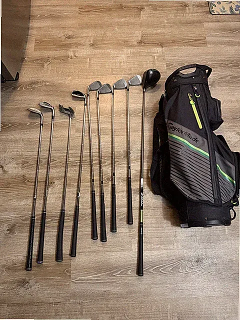 TaylorMade RBZ SpeedLite 10-Piece Set Driver - (7) Irons , Putter & Driver !!