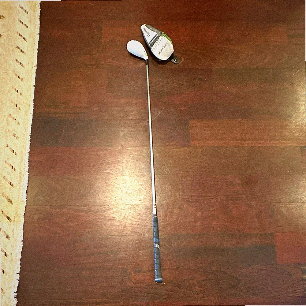 TaylorMade RocketBallz RBZ RH 4 Hybrid 22 degree Reg Steel Shaft White/Black