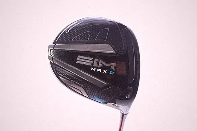 TaylorMade SIM MAX-D 10.5* Driver Stiff Flex Fujikura Ventus Red Very Good