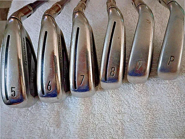 taylormade sim2 irons 5-9 and pitching wedge Ventus 6-R Fujikura shafts