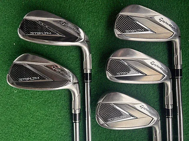 Taylormade Stealth Iron Set 6-9+PW 5p RH KBS Max MT85 Steel flex Stiff Used