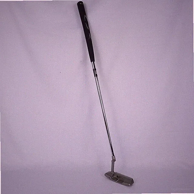 Tiger Woods NIKE TW 27" Youth Junior RH Putter Black Grip