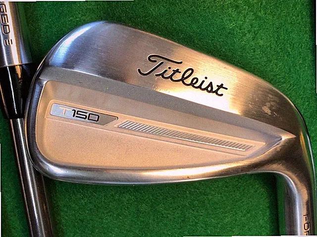 Titleist 2023 T100 Irons 7-PW Irons Right Handed Shaft R/S Flex MINTY