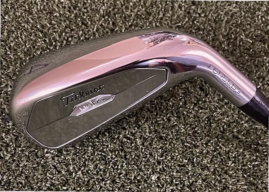 Titleist 2023 U-505 4-Iron 22 Mens RH - Project X HZRDUS Black GEN4 80gHY Stiff