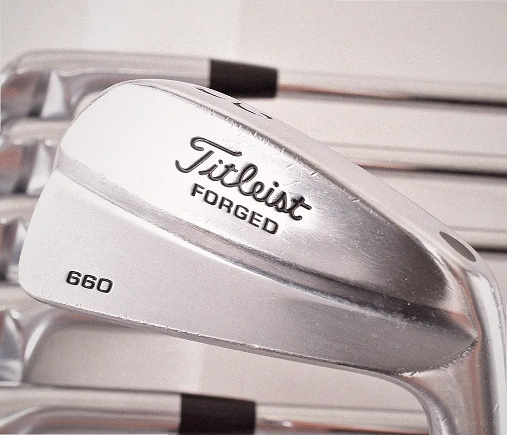 Titleist 660 Forged 3-4-5-6-7-8-9-Pw 8pcs RH Stiff DG S200 Golf Club Iron Set