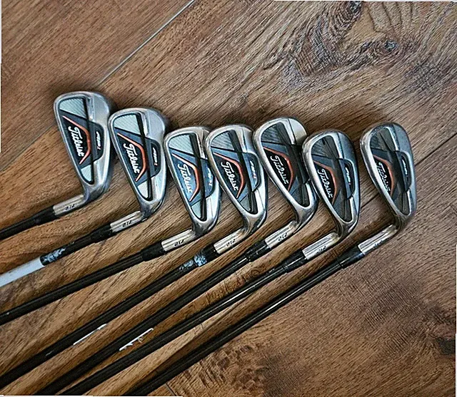 Titleist 712 AP1 Iron Set 5-PW+GW Graphite Design Tour AD 50i Regular RH