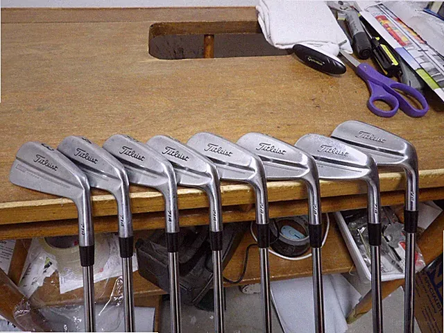 Titleist 714 MB Forged Irons 3-PW Stiff Flex S300 Steel +3/4" Very Nice!