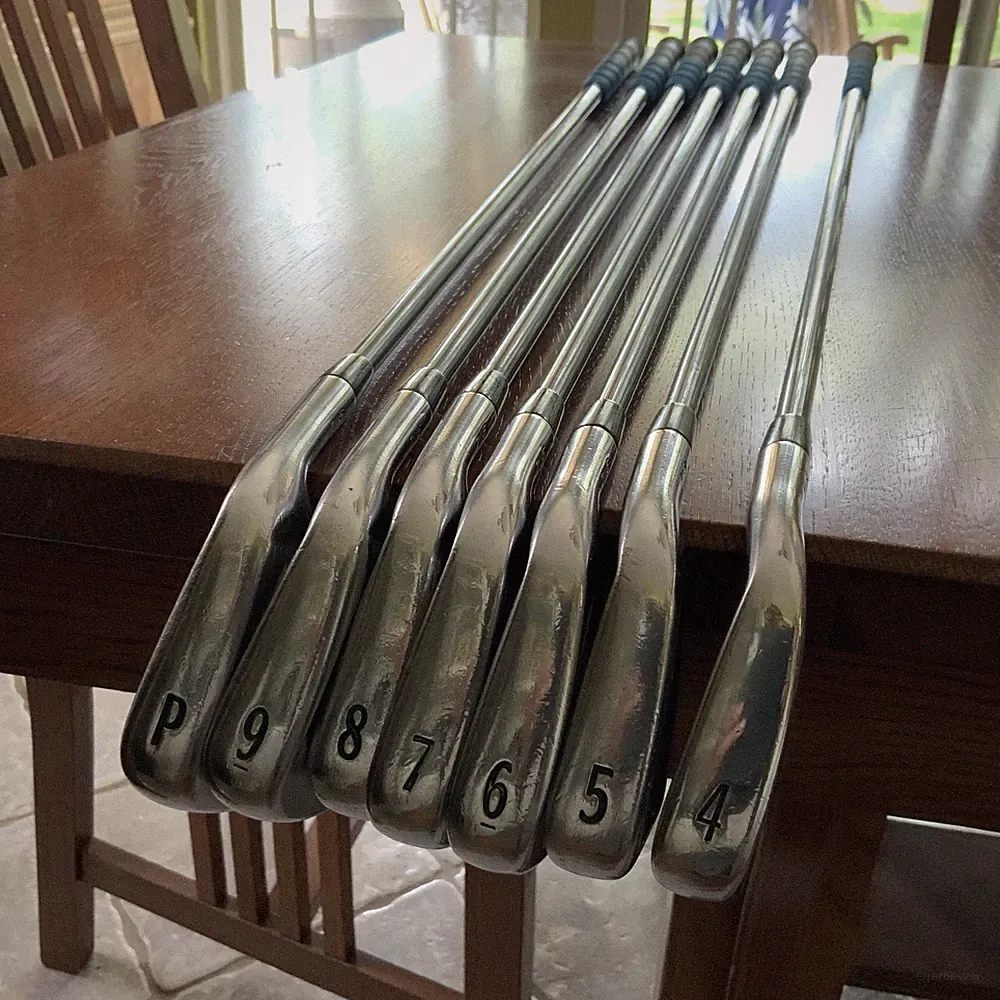 Titleist 716 Ap2 Iron 4-6,8-PW Upgraded KuroKage R Flex Graph And Golf Pride RH