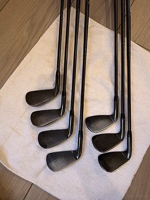 Titleist 718 AP3 Limited Edition Blackout Iron Set 4-PW Stiff
