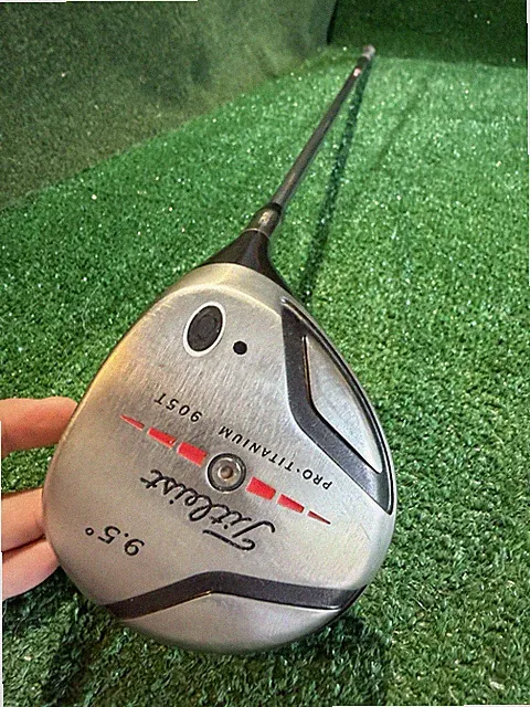 Titleist 905T 9.5° Driver~ 4560 Regular Flex Shaft~Lamkin Grip~45”