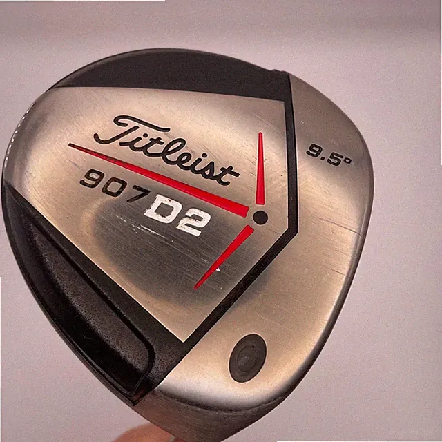 Titleist 907 D2 Driver 9.5 Degree Graphite Design YS-6+ Stiff Flex RH 460cc