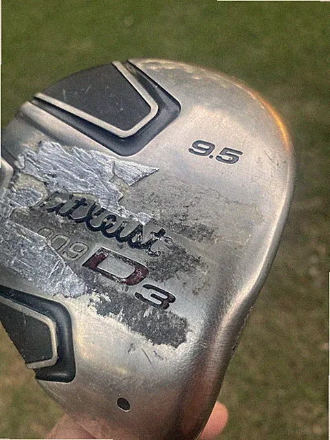 Titleist 909 D3 Golf Driver 9.5° RH ACCRA Graphite Shaft Gf Pride Grip Tape On H