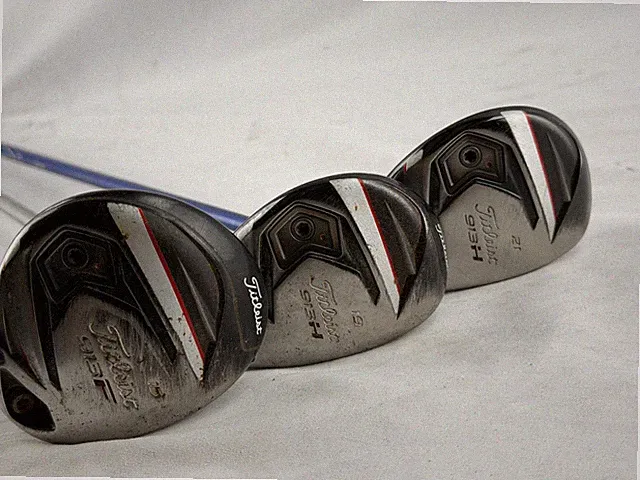 Titleist 913 Right-Handed Club Set: 913F Fairway Wood & Two 913H Hybrids