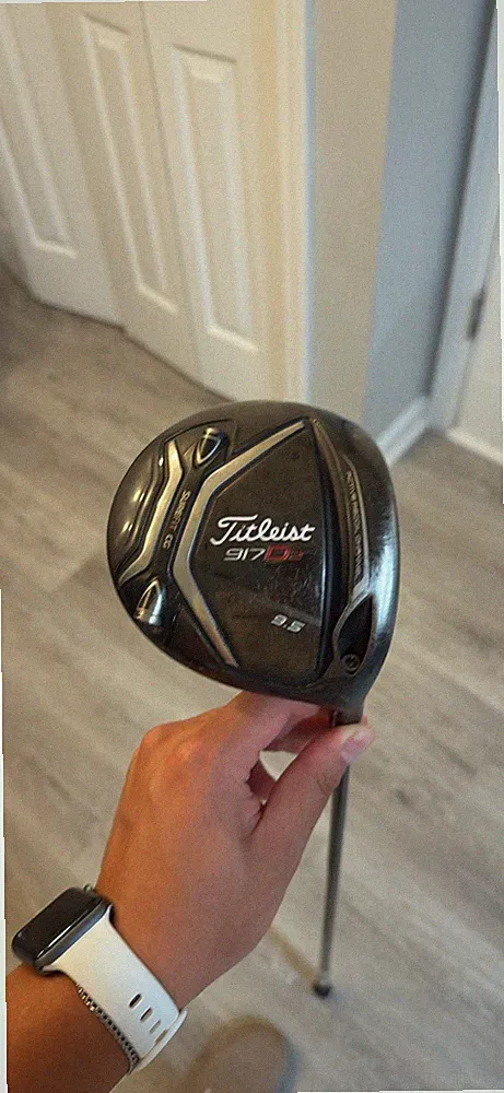 Titleist 917D2 Driver 8.5° Right-Handed Graphite Shaft Stiff Flex