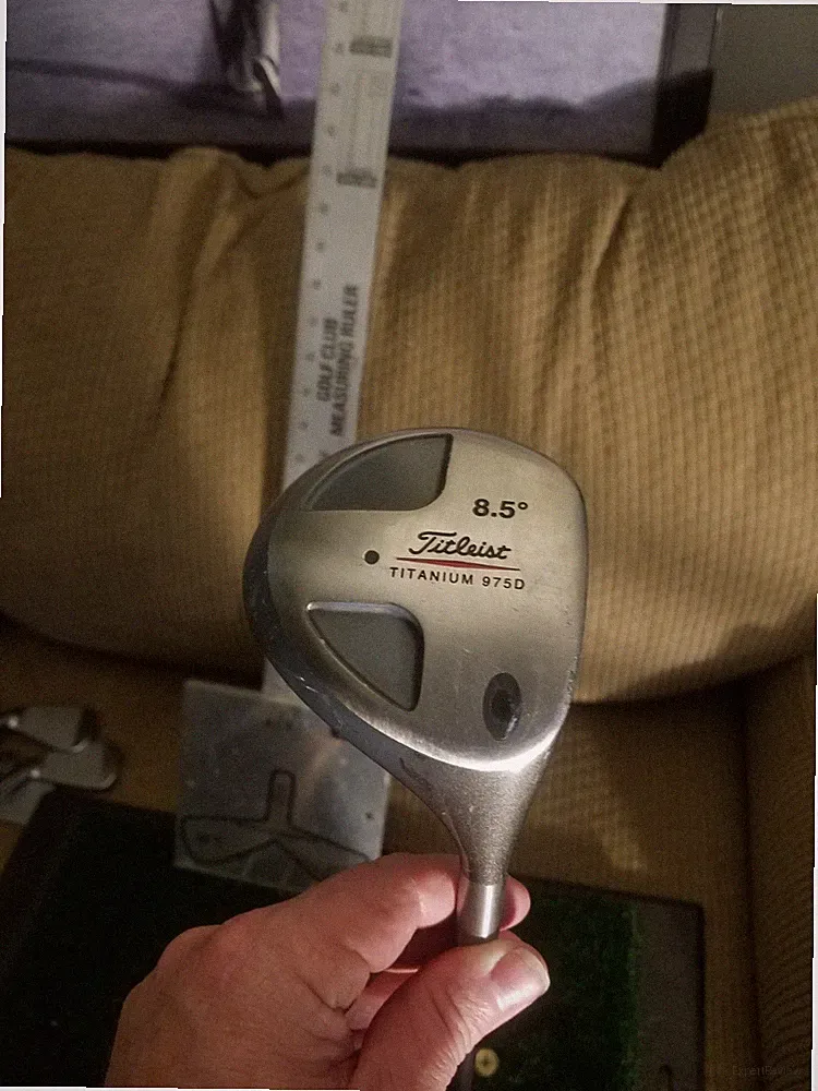 Titleist 975D Titanium 8.5* Driver. Factory UltraLite Stiff Graphite. MRH