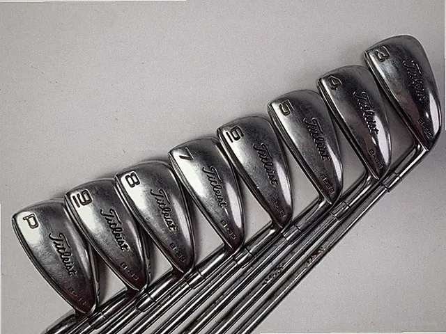 Titleist Acushnet B-33 Iron Set 3-PW True Temper Dynamic Stiff RH Midsize Grips