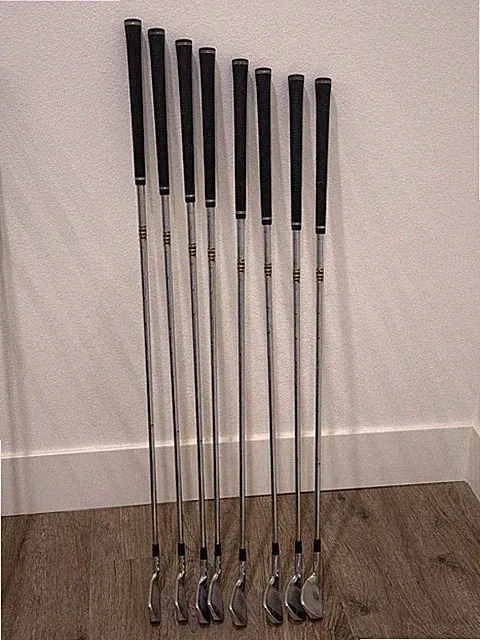 Titleist AP2 712 Forged Iron Set 3-PW Dynamic Gold S300 Stiff RH