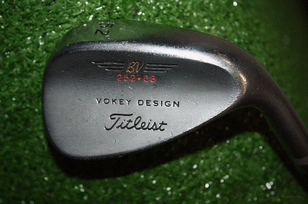 Titleist BV Vokey 252/8b 52* Gap Wedge RH(36"Stiff Flex Steel)GP Midsize Grip
