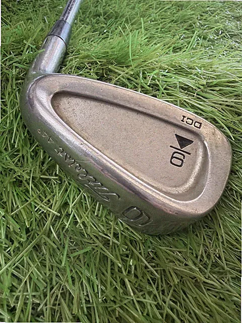 Titleist DCI 9 Iron RH Dynamic Gold Stiff Flex Shaft 36"